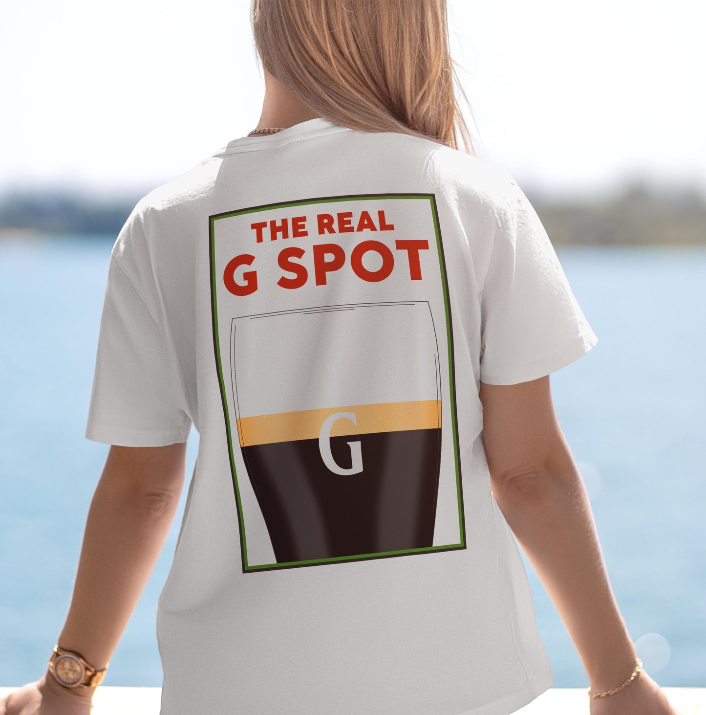 Humorous classic pint shirt with split G, ideal for pub nights and beer fans.