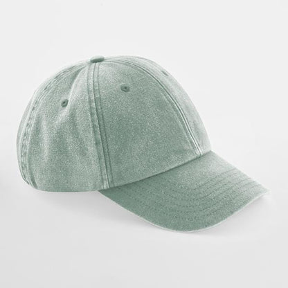 funny cheeky girls gift hat for book lovers and BookTok enthusiasts.